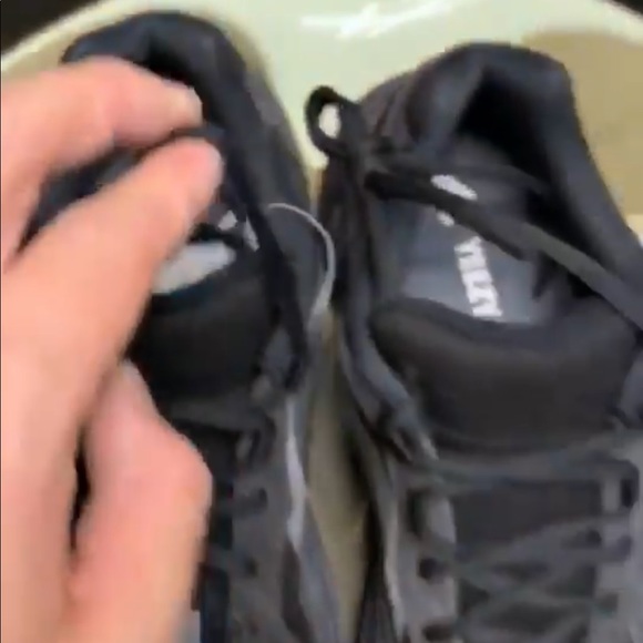 NEW DS YEEZY BOOST 700 V2 VANTAS! Ship Monday! - Picture 5 of 5